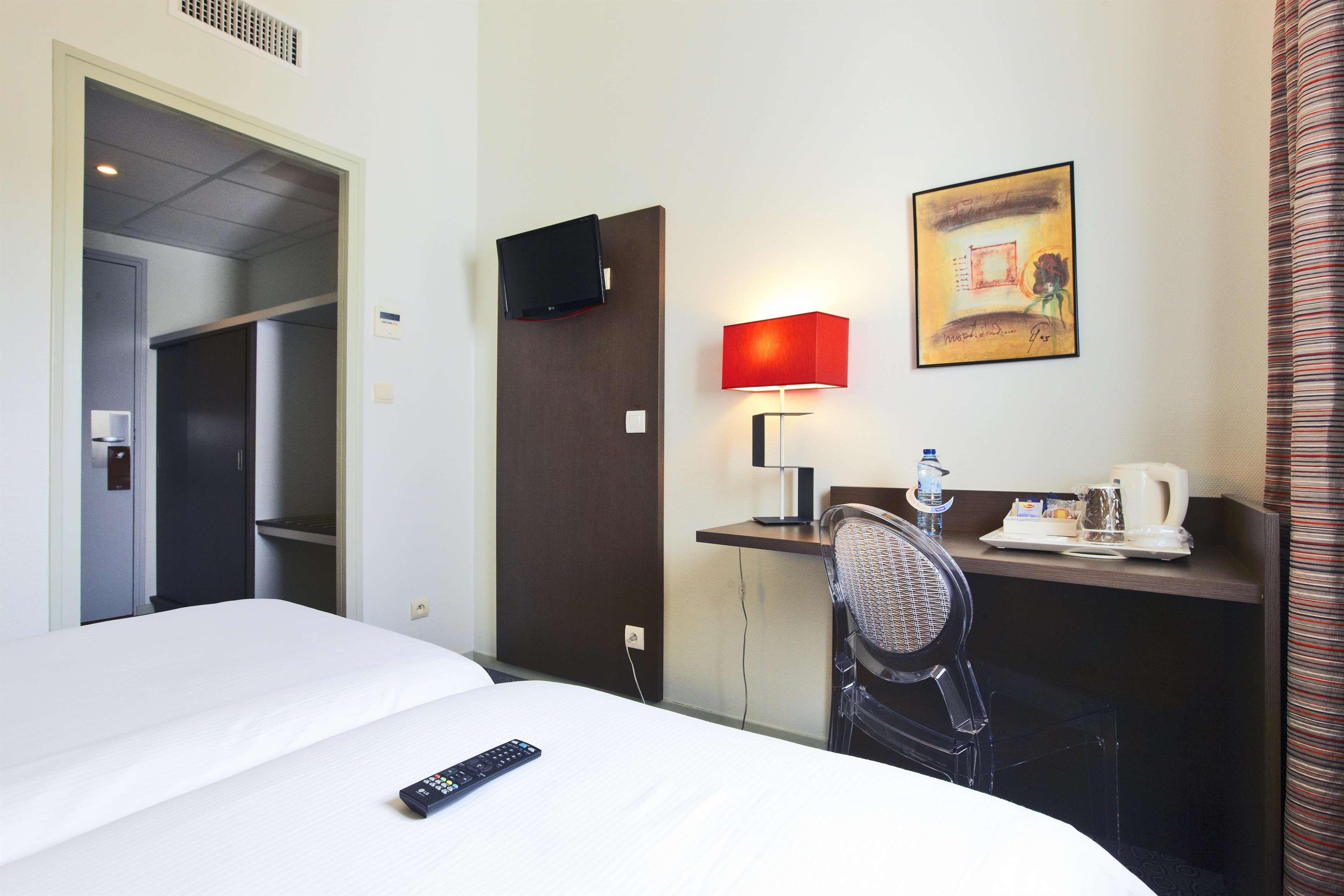 Hotel Kyriad La Rochelle Centre Ville Eksteriør billede