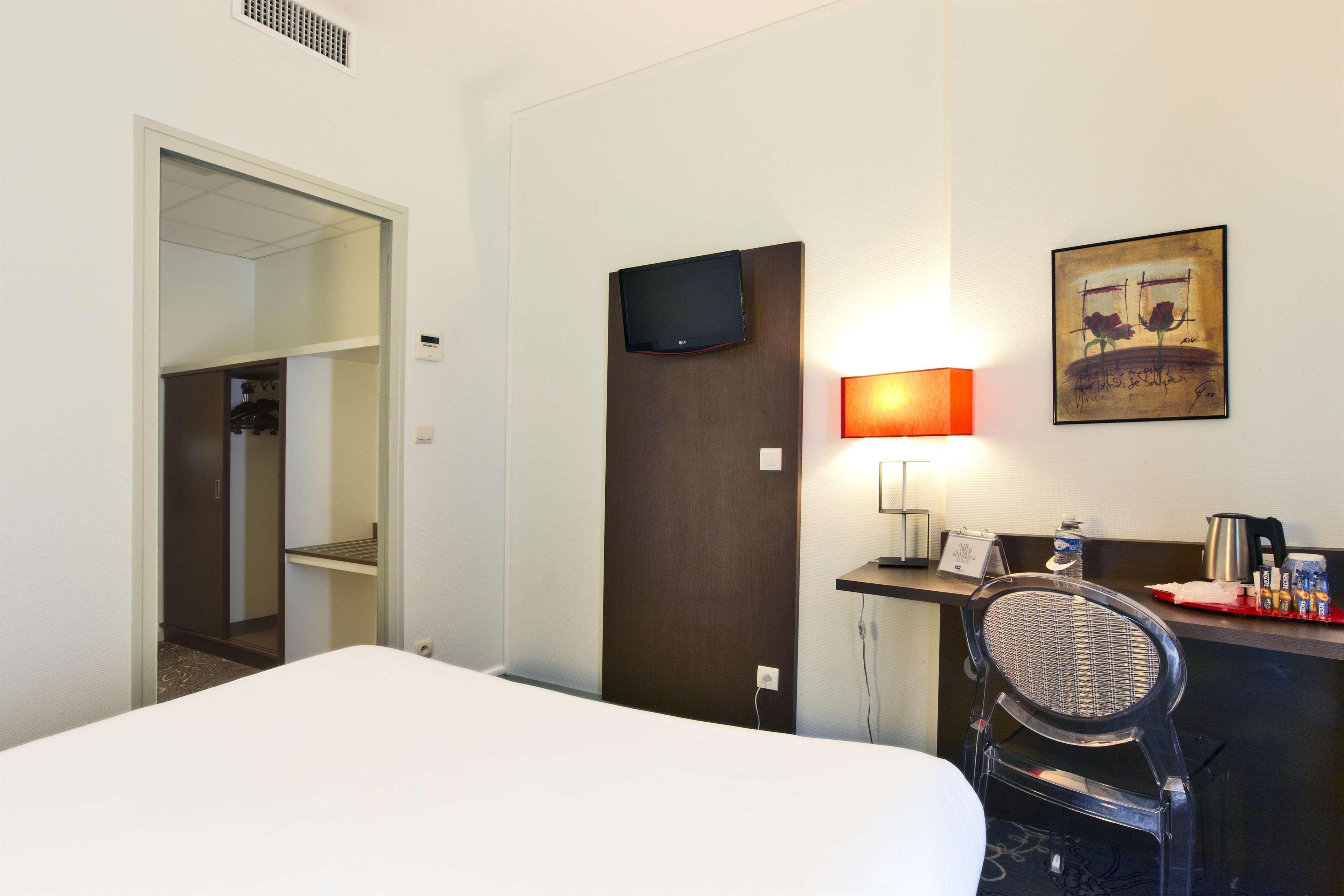 Hotel Kyriad La Rochelle Centre Ville Eksteriør billede