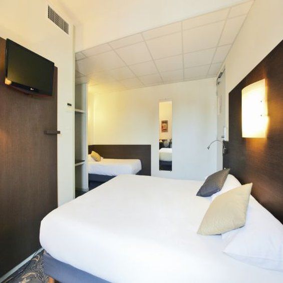 Hotel Kyriad La Rochelle Centre Ville Eksteriør billede